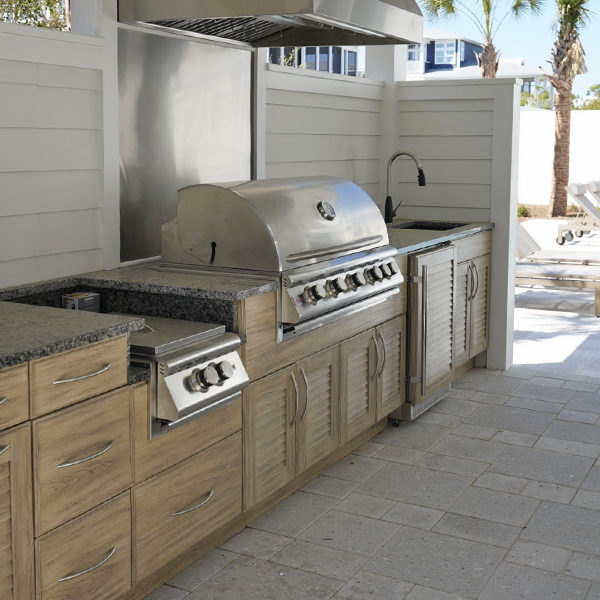 naturekast outdoor cabinets and outdoor kitchen in Cantonment, FL